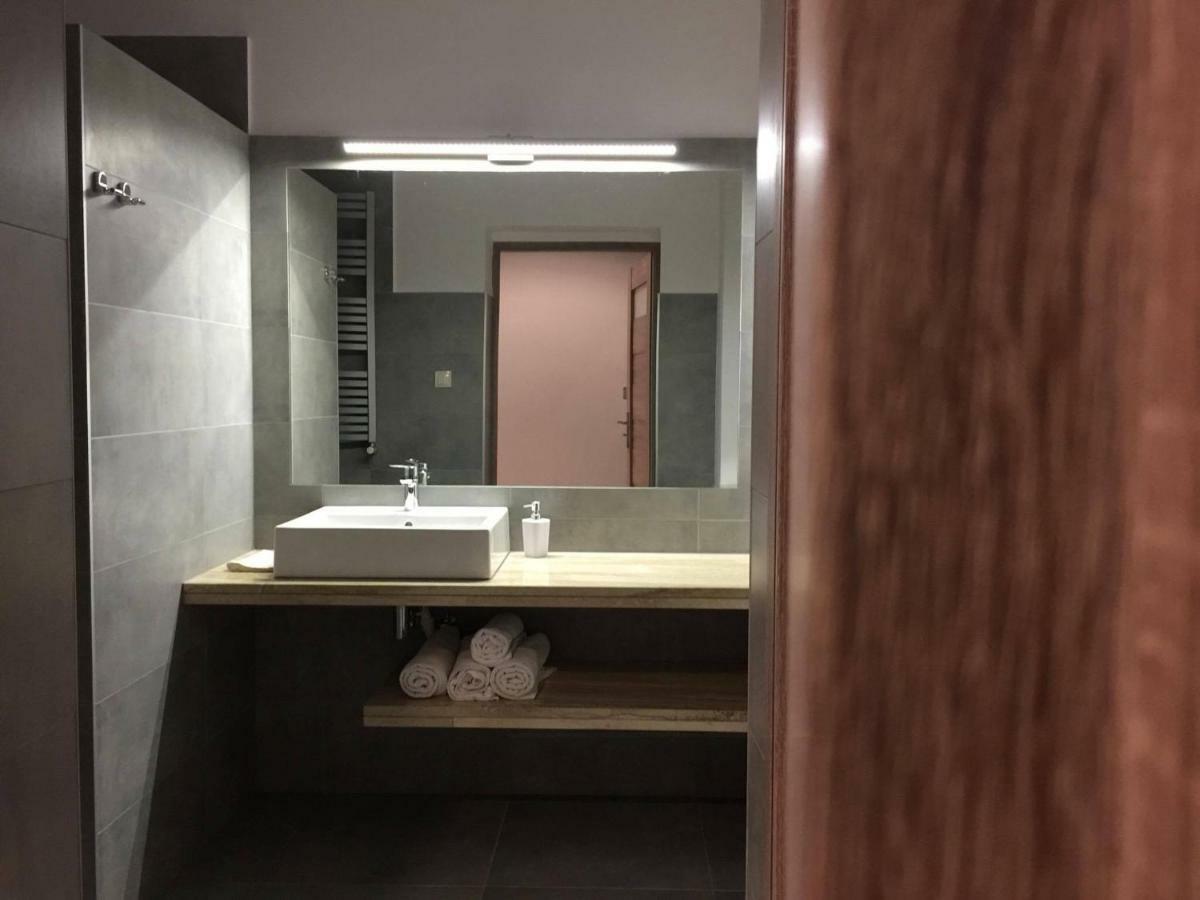 Apartamenty Eden Ustrzyki Dolne Exterior foto